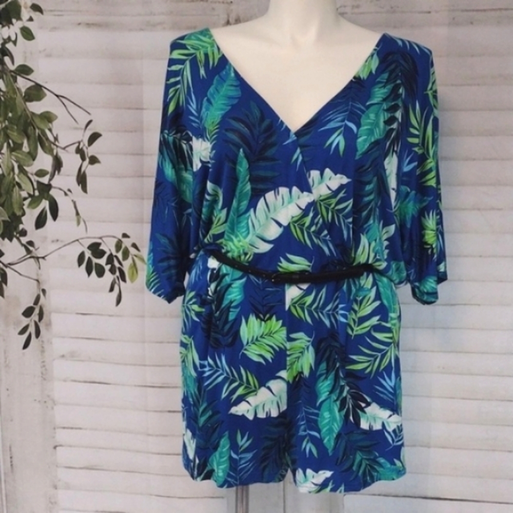 Payton & Parker Floral Surplice Dolman Sleeve Romper, Size XXL